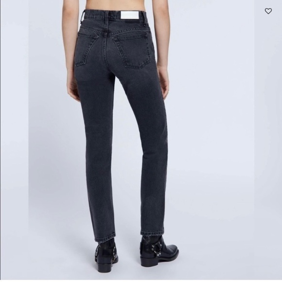 RE/DONE NWT Worn Black With Rip 70’s Straight Size 25 - Picture 3 of 16